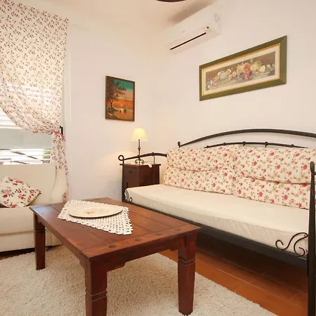 With Parking Space Orebic, Peljesac - 10151 Apartment