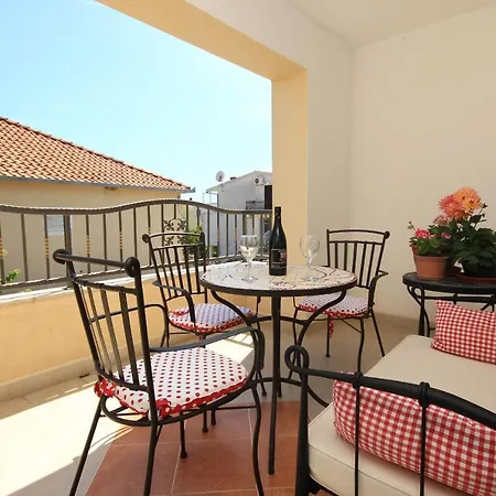 Apartment With Parking Space Orebic, Peljesac - 10151 *